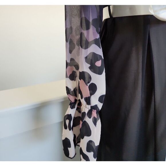 Robe Black and Purple Leopard Print Size S NWOT - Picture 4 of 6